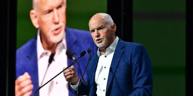 Παπανδρέου: Το ΠΑΣΟΚ επιστρέφει για να αλλάξει τον τρόπο που λειτουργεί η χώρα