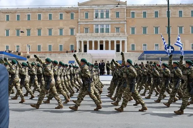 March 25th: Magnificent military parade in Athens – The new weapons systems that were showcased