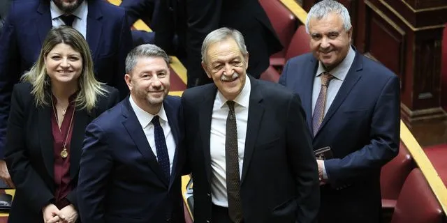 Βουλή: Eκλέχθηκε Δ’ αντιπρόεδρος o Πάρις Κουκουλόπουλος