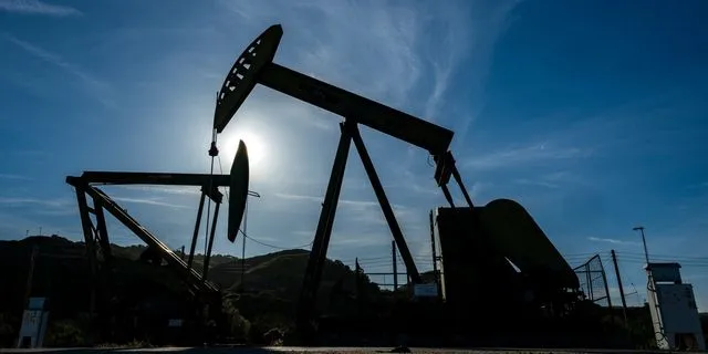 Ο ΔΟΕ δηλώνει “έτοιμος” για νέα αποδέσμευση στρατηγικών αποθεμάτων πετρελαίου “εάν χρειαστεί”