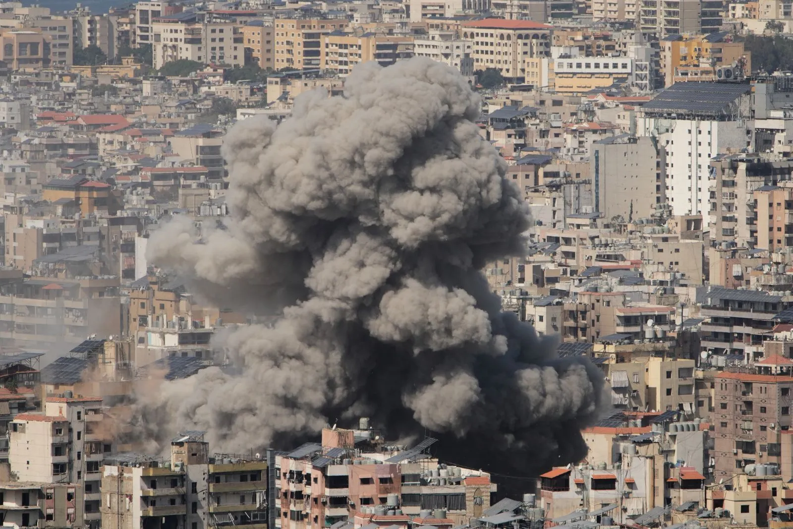 LIVE: Από στιγμή σε στιγμή το πρώτο διάγγελμα του Μοτζτάμπα Χαμενεΐ – Τι θα πει