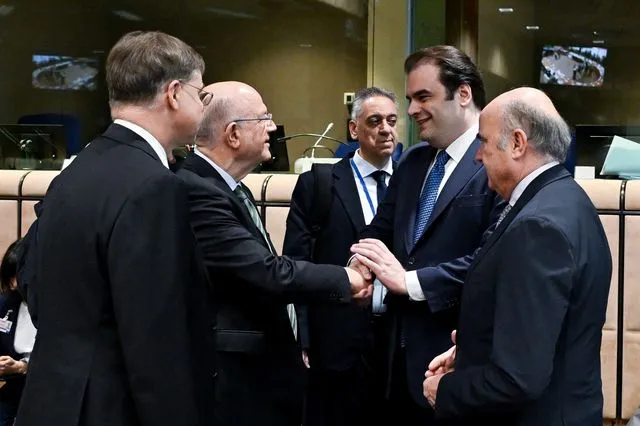 Ράλι στο φυσικό αέριο – Το μήνυμα Πιερρακάκη