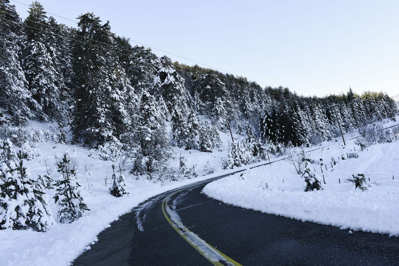 Χιονισμένο τοπίο στη Σμίξη Γρεβενών