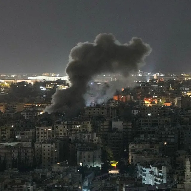 Συνεχείς εκρήξεις και διακοπές ρεύματος στην Τεχεράνη