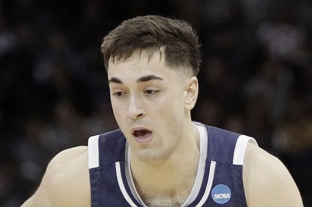 ΝΒΑ: Οι Πέλικανς επικράτησαν εύκολα των Μάβερικς – Τι έκανε ο Πουλακίδας