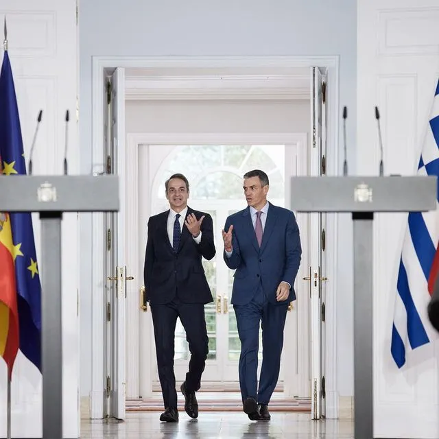 Γιατί η κυβέρνηση είπε “όχι” στο ισπανικό μοντέλο