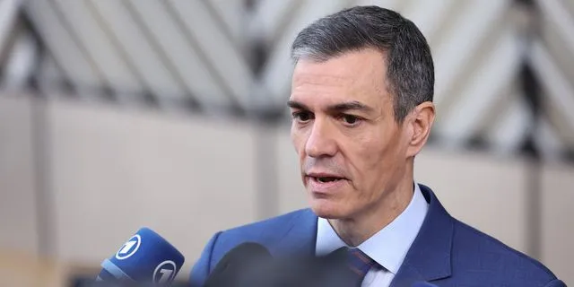 Σε τεντωμένο σκοινί η κυβέρνηση Σάντσεθ μετά την έφοδο στα γραφεία του κόμματος