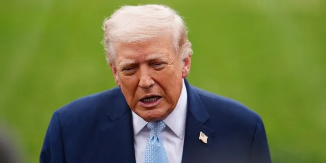 Οι Βρετανοί μπαίνουν ενεργά στον πόλεμο του Ιράν – Ο Τραμπ “δείχνει” σύγκρουση διαρκείας