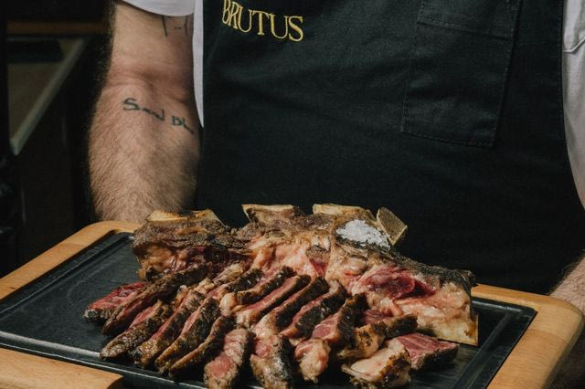Το Brutus Tavern ανάμεσα στα κορυφαία steak restaurants παγκοσμίως για ακόμη μία χρονιά