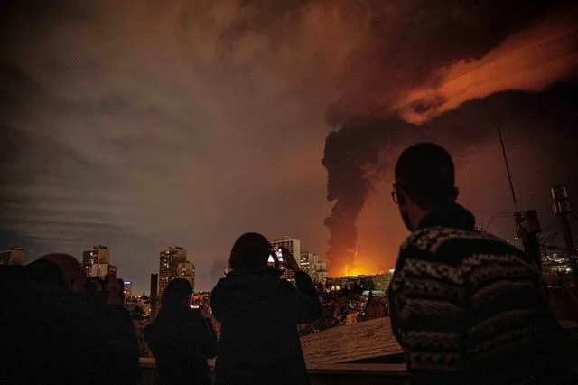 Axios: Δυσφορία των ΗΠΑ για τις ισραηλινές επιθέσεις σε αποθήκες πετρελαίου στο Ιράν