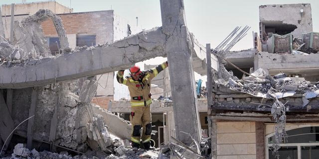 Νομικοί εκτιμούν ότι τα πλήγματα των ΗΠΑ στο Ιράν ίσως συνιστούν εγκλήματα πολέμου