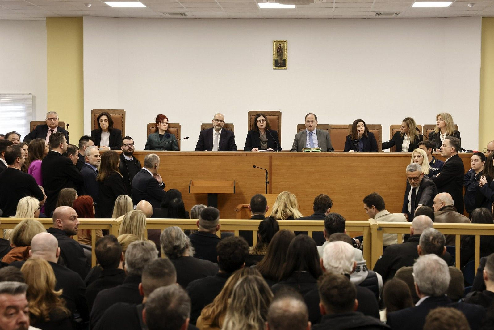 Δίκη για τα Τέμπη: Μέτρα και 