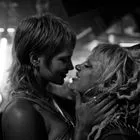 «Κάντε το παντού, αλλά όχι σεξ στις τουαλέτες»: Μέσα στον kinky κόσμο του βερολινέζικου KitKatClub