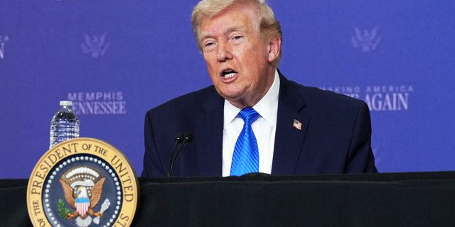 Πόλεμος στη Μέση Ανατολή: Ο Τραμπ βιάζεται για συμφωνία, το Ιράν εκτοξεύει πυραύλους