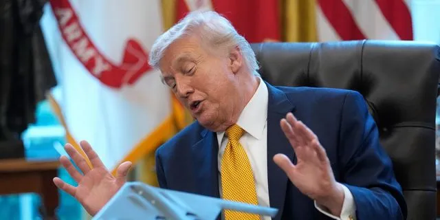 Οι πολιτικοί αντίπαλοι του Τραμπ διερωτώνται για την ψυχική του υγεία