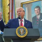 Ο Τραμπ αποστασιοποιείται από τον Όρμπαν και κάνει “επίθεση φιλίας” στον Μάγιαρ