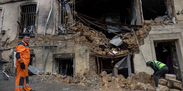 Ρωσία: Μαζική επίθεση της Ουκρανίας με εκατοντάδες drones – Χτυπήθηκαν ενεργειακές υποδομές