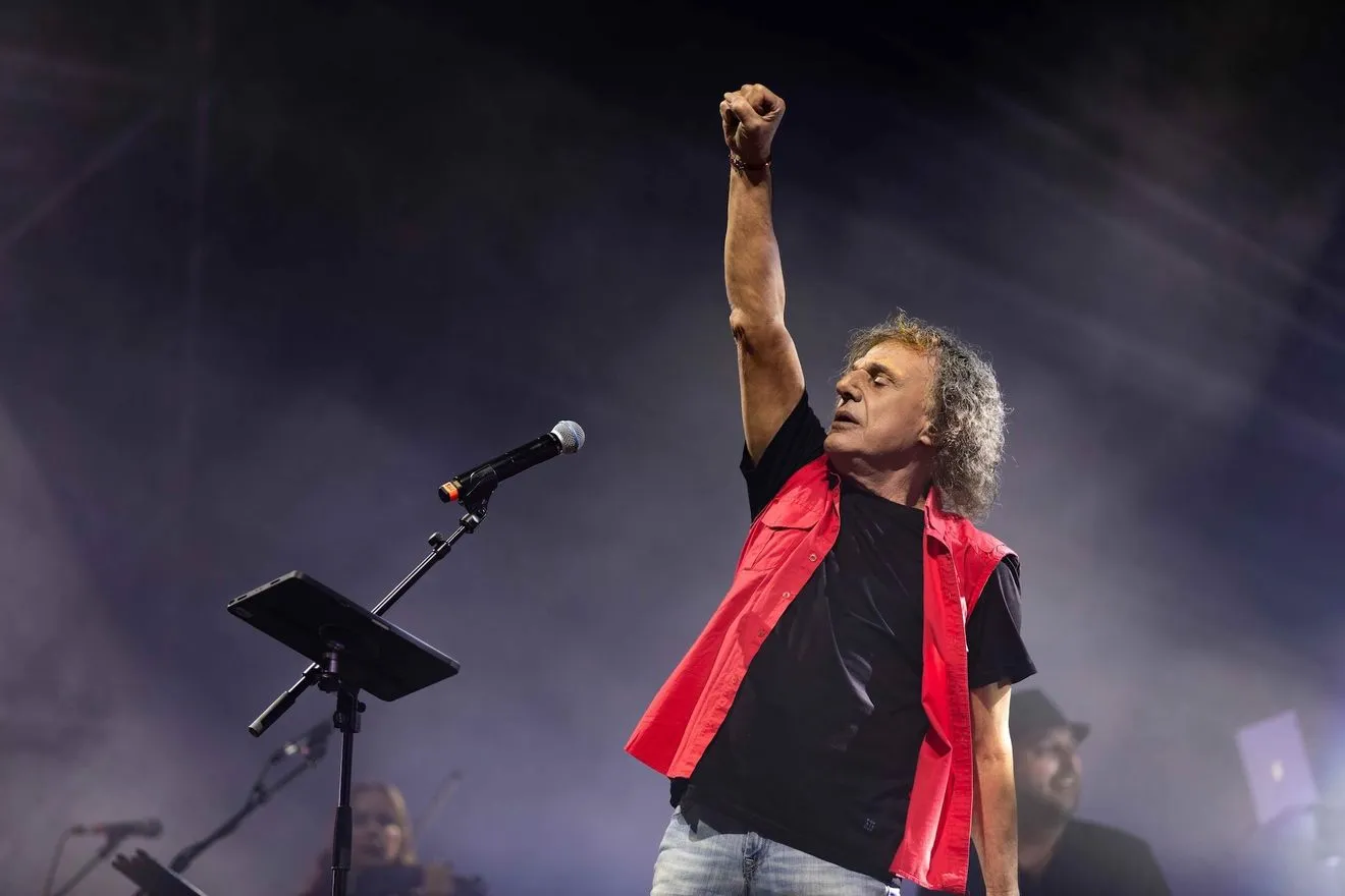 Ο Βασίλης Παπακωνσταντίνου