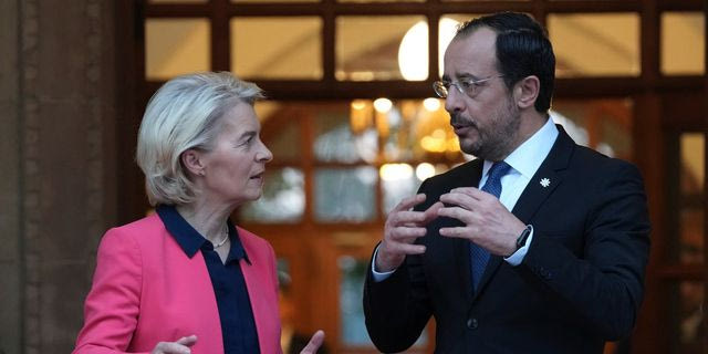 Επικοινωνία φον ντερ Λάιεν με Χριστοδουλίδη: “Στεκόμαστε δίπλα σε κάθε μέλος της ΕΕ”