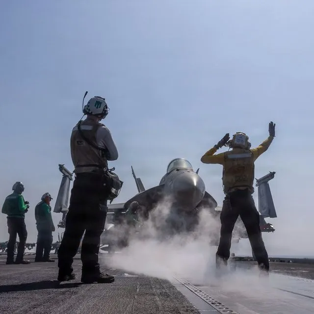 Τα υπερσύγχρονα όπλα που χρησιμοποιούν οι ΗΠΑ για να επιτεθούν στο Ιράν