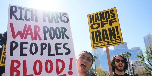 ΗΠΑ: Οι πολίτες “γυρίζουν την πλάτη” στις αμερικανικές επιθέσεις στο Ιράν