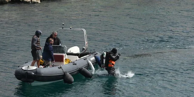 Βουλιαγμένη: Εγκλωβισμένη η σορός του δύτη σε βάθος άνω των 30 μέτρων