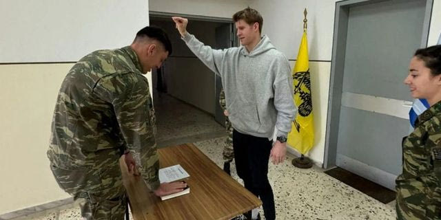 ΚΑΕ Ολυμπιακός: “Περιμένουμε αντίστοιχη φωτογραφία του Δημήτρη Γιαννακόπουλου”