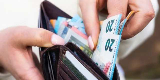 Επιδόματα: Τι πληρώνεται έως τις 20 Μαρτίου