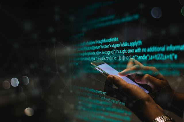 Υποκλοπές: Οι 1930 σελίδες που “δένουν” το σκάνδαλο – Η εμπλοκή της ΕΥΠ