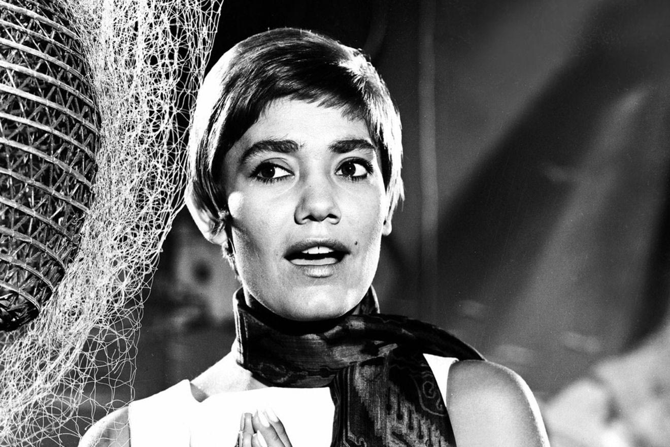 Η Μαρινέλλα