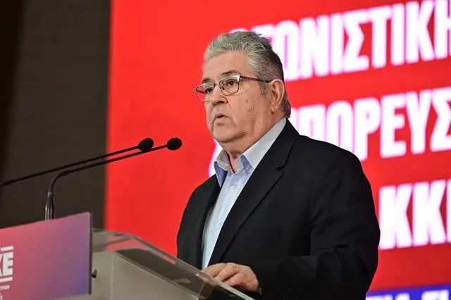 Κουτσούμπας: “Καμία θυσία για τους πολέμους  τους” – Εκδήλωση της ΚΕ του ΚΚΕ στο ΣΕΦ