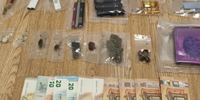 Κορυδαλλός: Σωφρονιστικός υπάλληλος εισήγαγε μέσω ταχυδρομείου ηλ. τσιγάρα με κάνναβη