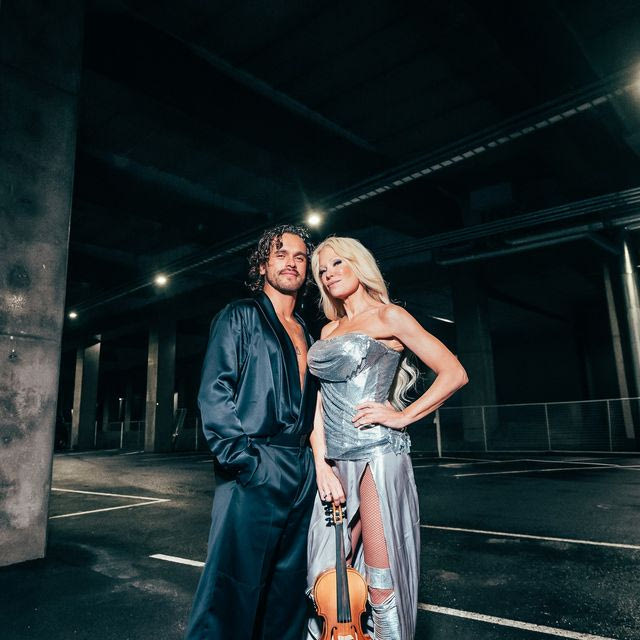 EUROVISION 2026: ΟΙ ΕΚΠΡΟΣΩΠΟΙ ΤΗΣ ΦΙΝΛΑΝΔΙΑΣ ΣΤΕΛΝΟΥΝ ΜΗΝΥΜΑ ΣΤΗΝ ΕΛΛΑΔΑ