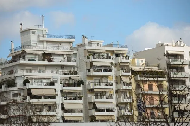 Οι πιο ακριβές και πιο οικονομικές περιοχές της χώρας για αγορά και ενοικίαση κατοικίας