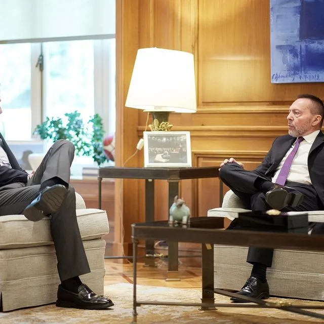 Συνάντηση Κυριάκου Μητσοτάκη-Γιάννη Στουρνάρα στο Μέγαρο Μαξίμου