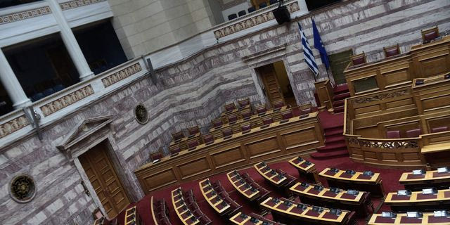 Υποκλοπές: Την Τετάρτη στην Επιτροπή Θεσμών και Διαφάνειας Δεμίρης και Τζαβέλλας