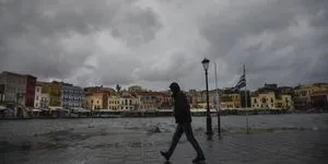 Στο σφυρί 2.192 ακίνητα στην Κρήτη – Η μάχη των Χανιωτών με τα funds