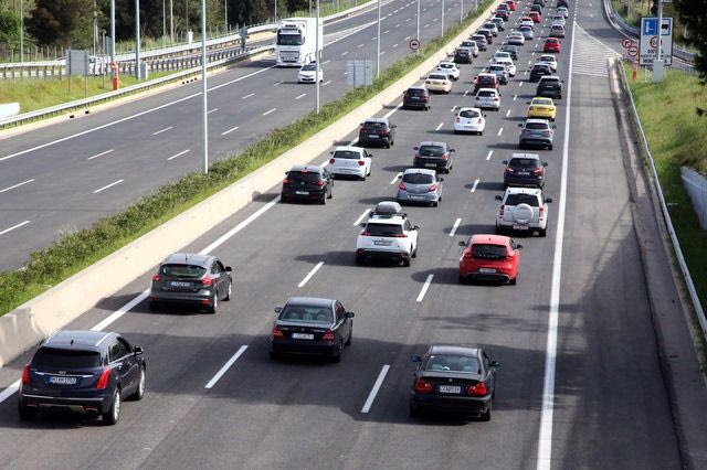 Συνεχίζεται η επιστροφή των εκδρομέων του Πάσχα – Καθυστερήσεις και στον Κηφισό