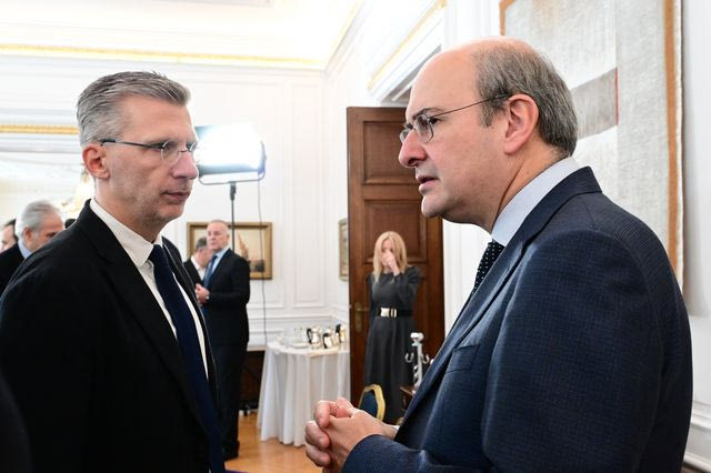 Οι αναλώσιμοι της γαλάζιας στρατιάς