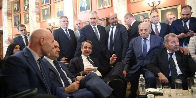 Συνάντηση του πρωθυπουργού Κυριάκου Μητσοτάκη με βουλευτές της Νέας Δημοκρατίας στο εντευκτήριο της Βουλής