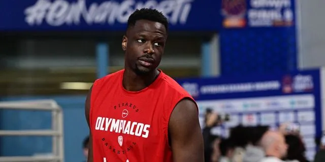 Ο Μουσταφά Φαλ