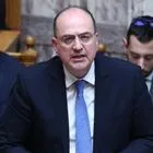 Το ΠΑΣΟΚ ζητά την αποπομπή Λαζαρίδη για το πτυχίο του