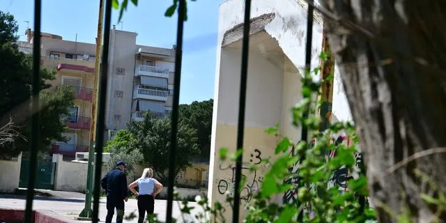 Χαϊδάρι: Μαθήτρια του 7ου Γυμνασίου έπεσε από μπαλκόνι στο προαύλιο – Νοσηλεύεται διασωληνωμένη
