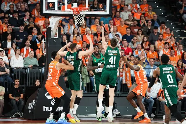 Στιγμιότυπο από την αναμέτρηση Βαλένθια-Παναθηναϊκός