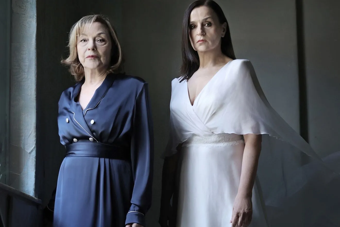 Ρένη Πιττακή- Καρυοφυλλιά Καραμπέτη