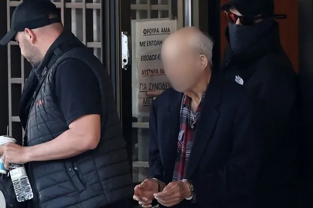 Στη φυλακή ο 89χρονος που άνοιξε πυρ στο κέντρο της Αθήνας και τραυμάτισε 5 άτομα