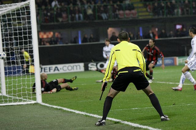 Διαιτητής σε ποδοσφαιρική αναμέτρηση - Φωτογραφία αρχείου