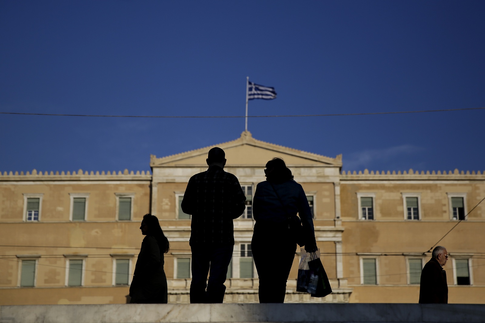 Θέματα πραγματικής πολιτικής