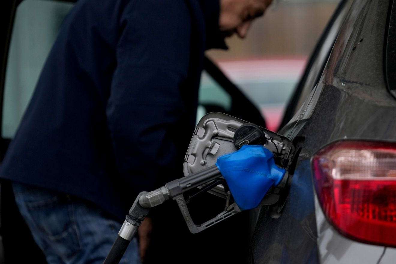 Ανεφοδιασμός βενζίνης