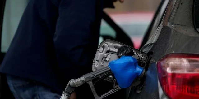 Ανεφοδιασμός βενζίνης